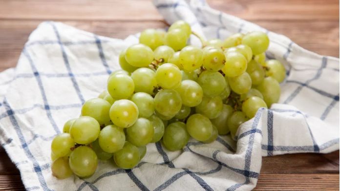 how to wash grapes